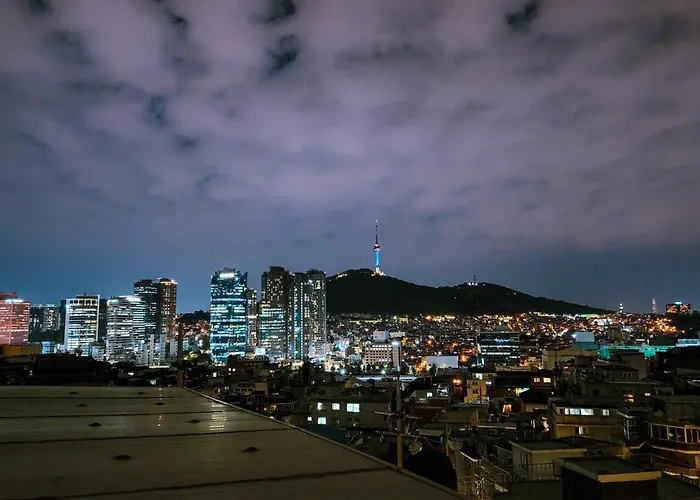 Apartment 2bedroom House 10min From Stn #free Netflix #view Of Namsan #1pm Checkout *
