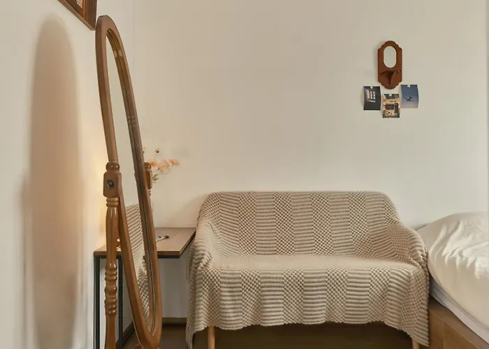 Apartment 2bedroom House 10min From Stn #free Netflix #view Of Namsan #1pm Checkout *