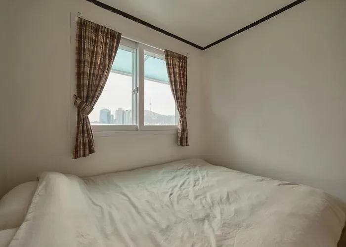 2bedroom House 10min From Stn #free Netflix #view Of Namsan #1pm Checkout * Seoul